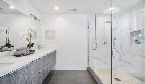 4 Reasons To Redo Your Master Bath