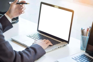 Guide to Creating Perfect Email Signature for Realtors