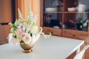 Floral Staging: How to Use Fresh Arrangements to Increase Your Property’s Appeal