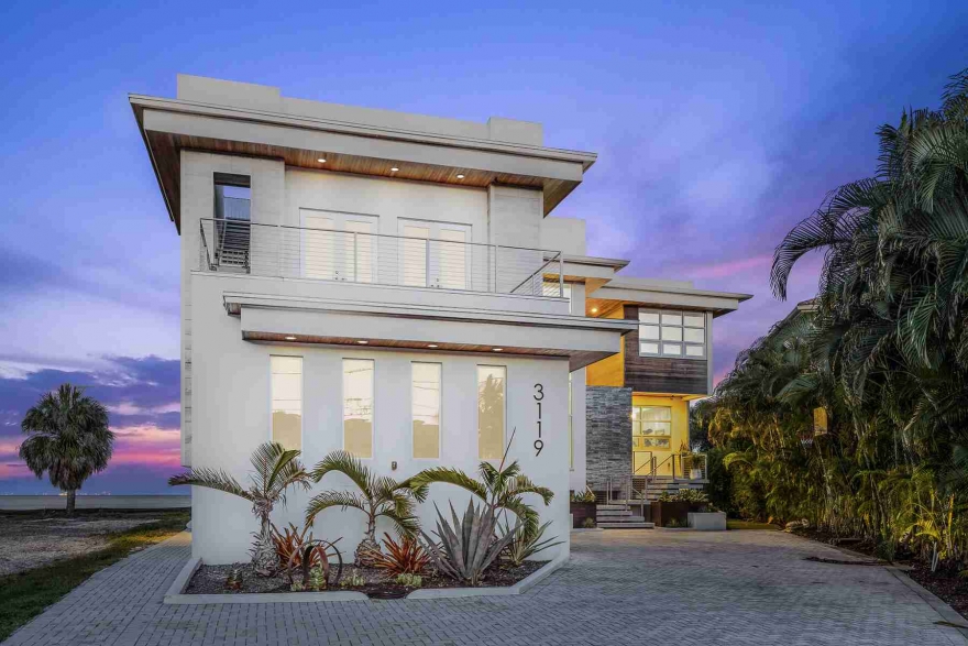 $6 Million Modern Bayfront Mansion is Highest-Priced Sale in the History of the 33703 Zip Code