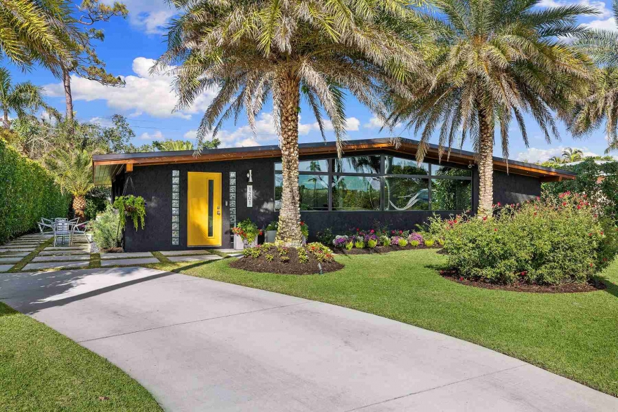 Midcentury Modern Marvel Enters Market For $2.6 Million