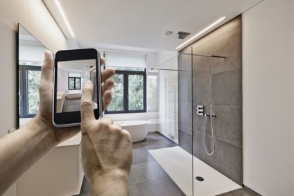 Useful Smartphone Features for Taking Outstanding Photos of Homes