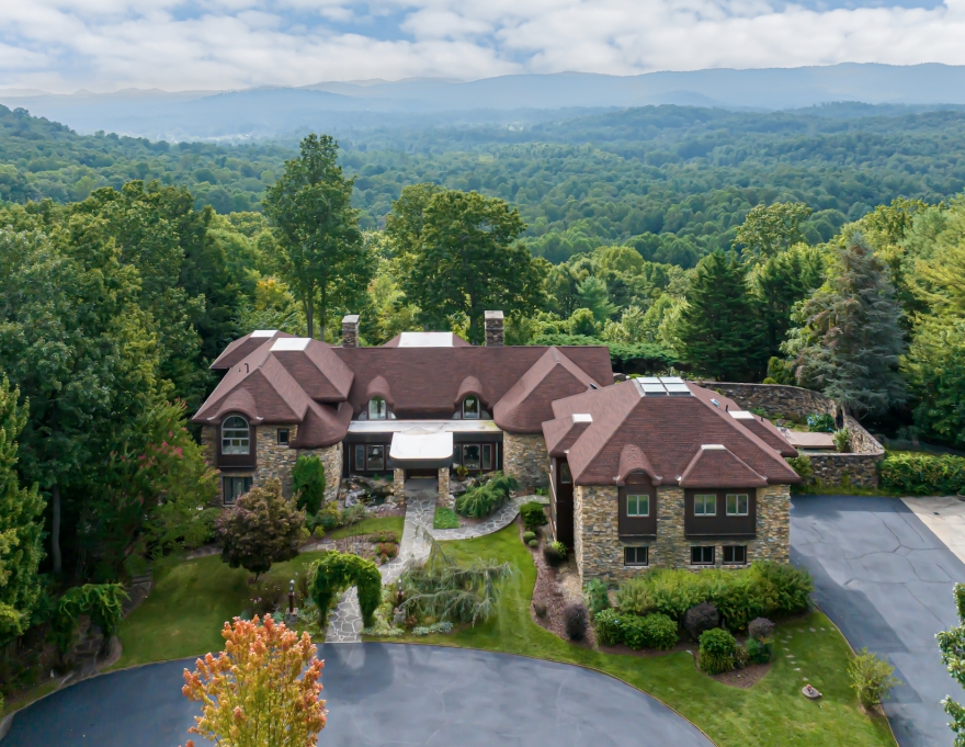 Extravagant Estate Designed for Golf Legend Tom Fazio Enters Market for $7.75 Million