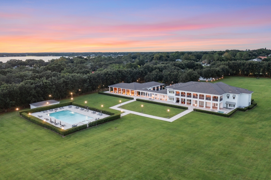 An Impeccable Georgian-Style Estate with Sweeping Lake Views Enters Market For $30 Million