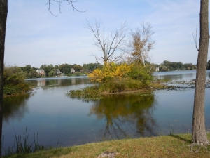 Oakland County chains of Lakes - Does it increase the price of the lake home?