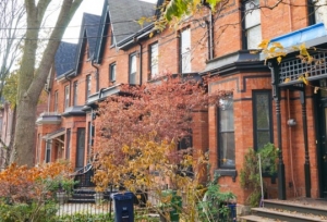 Buying a Home in Toronto? Avoid These Huge Home-Buying Mistakes!