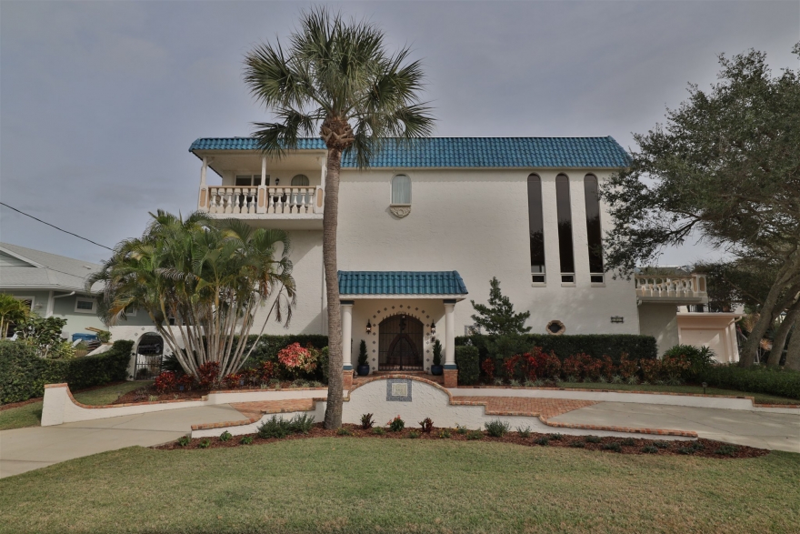 Bob Ross Inc.’s Florida Retreat Enters Market for $2 Million