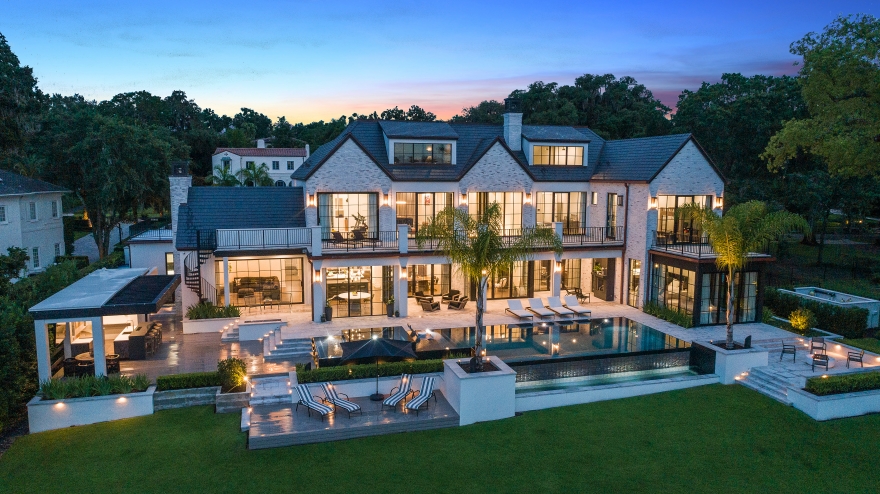Ultra-Luxe Modern Lakefront Masterpiece Enters Market for $11.795 Million
