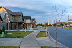 Biggest vs. Smallest House in the Neighborhood