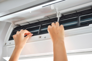 4 Quick and Easy Maintenance Tips for Your Air Conditioner