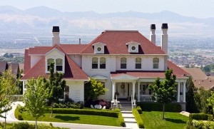 Buying Luxury Properties: What You Need to Know