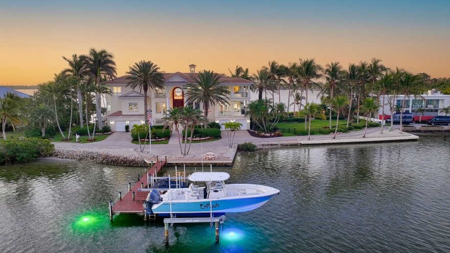 $15.95 Million Siesta Key Waterfront Estate Enters Market