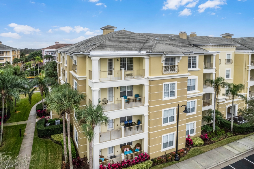 Luxury Resort-Style Living Now Available in Vista Cay