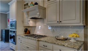 Kitchen Cabinets: Paint ‘em Yourself or Pay the Big Bucks?