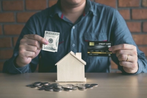 Saving for a Home: How to Maximize Rewards on a Single Credit Card